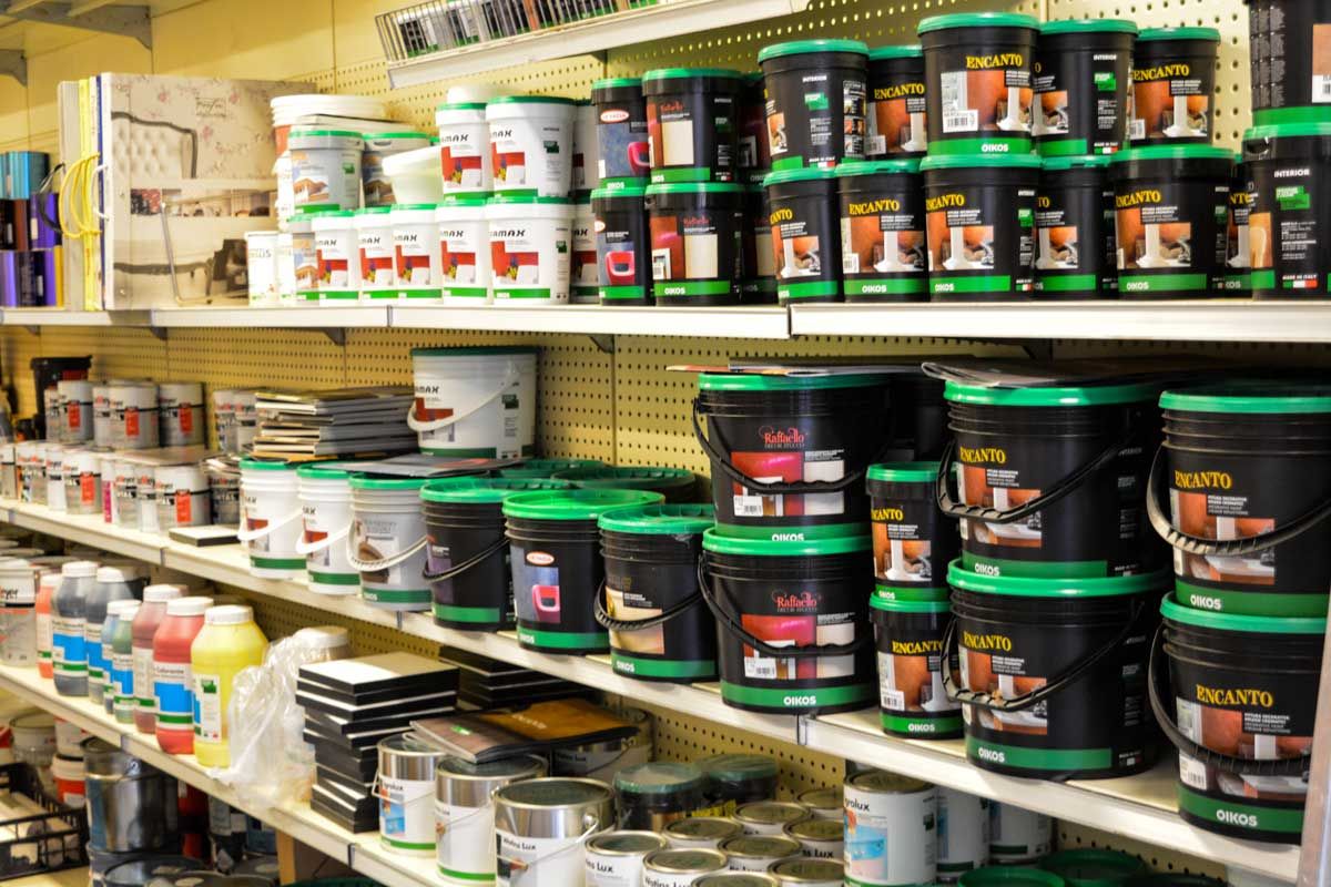  Il colorificio Praticar, con sede a Voghera in provincia di Pavia, vernici e colori