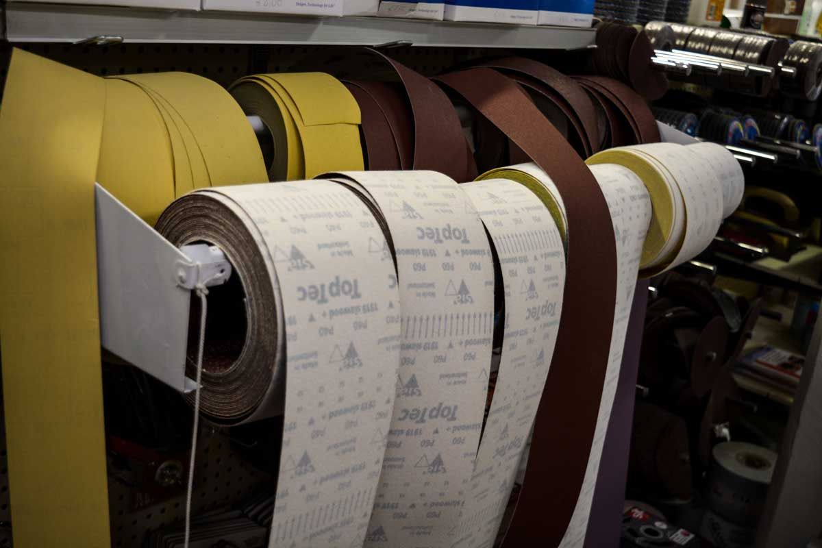  Il colorificio Praticar, con sede a Voghera in provincia di Pavia, vernici e colori